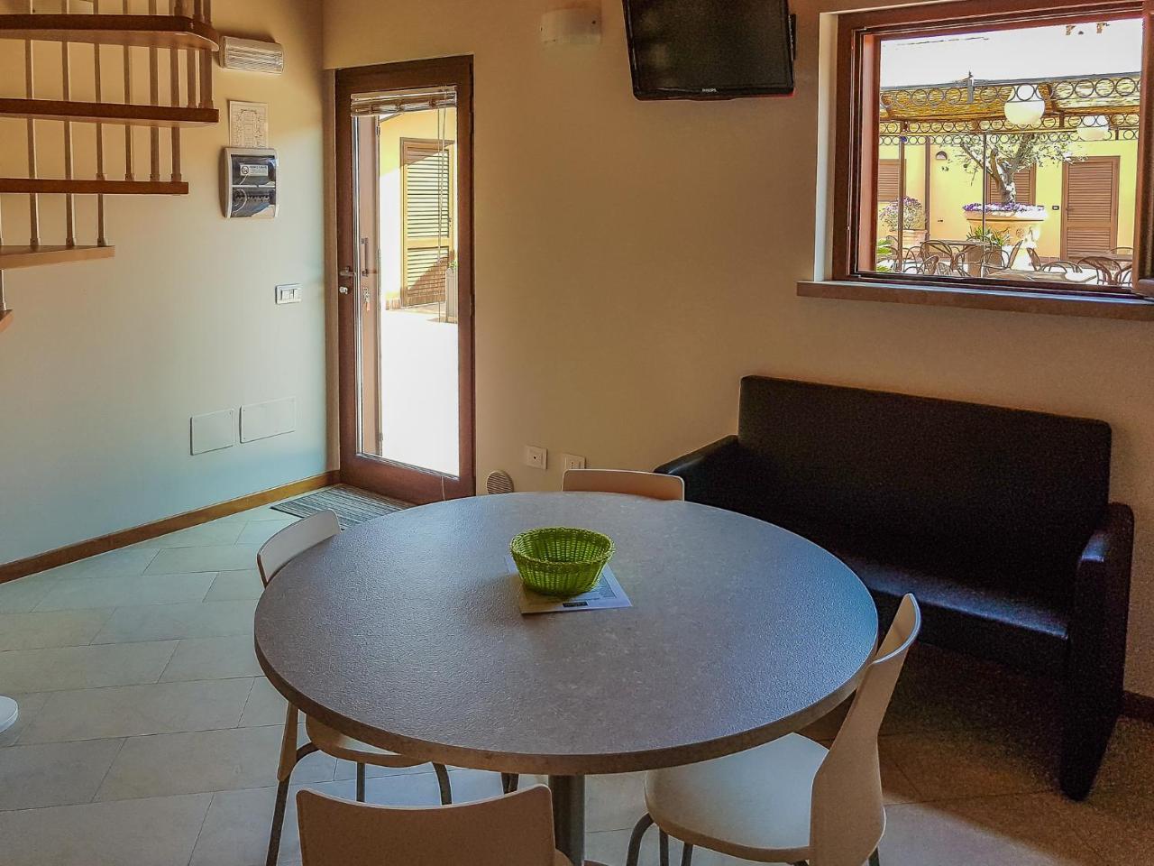 קסטליונה דלה פסקאיה "La Terrazza Di Castiglione" Appartamenti Vacanza מראה חיצוני תמונה